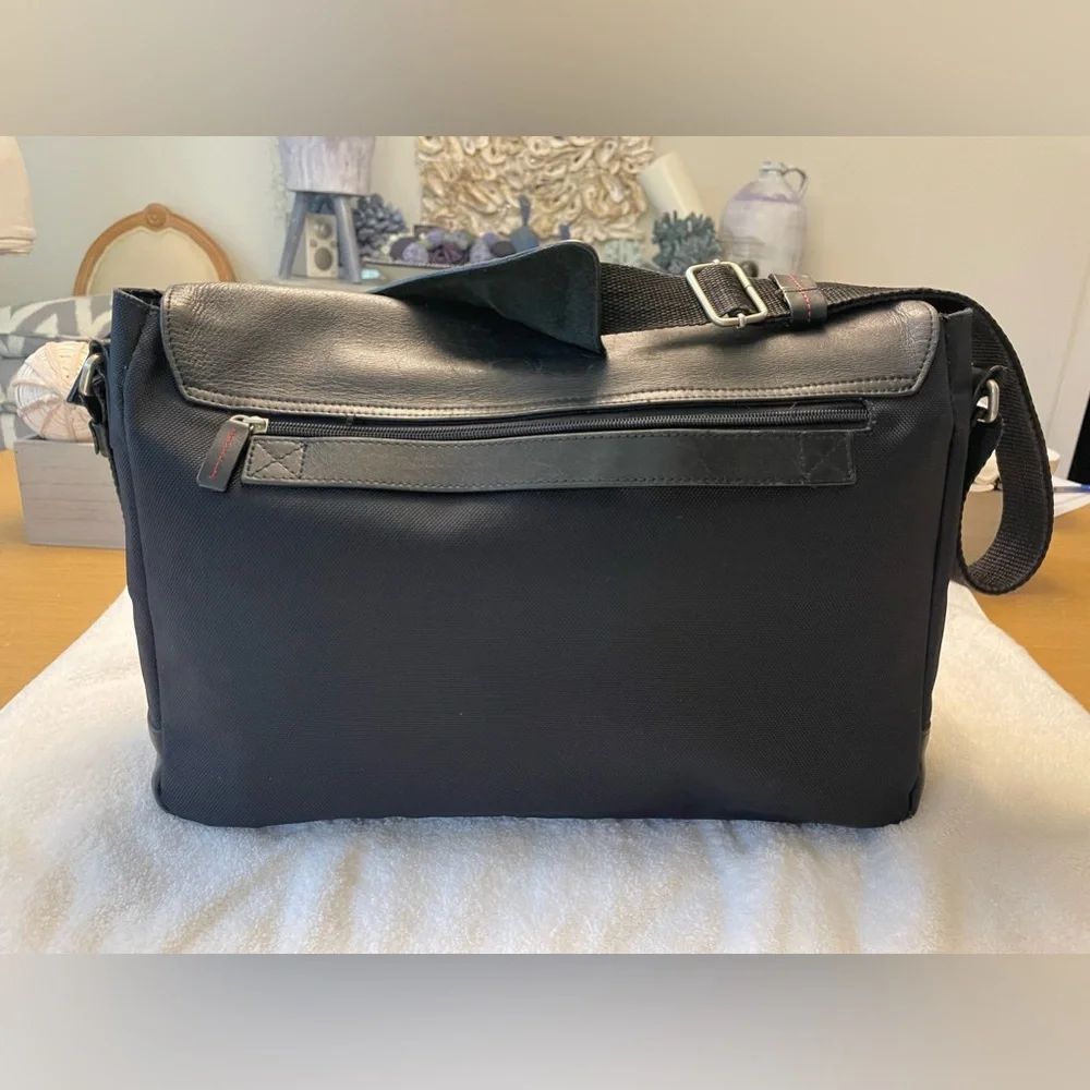 JACK GEORGES Leather Nylon Messenger Bag Black